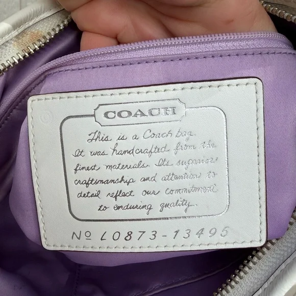 Y2K Coach Metallic Silver and withe Shoulder Bag 13495 - Picture 9 of 9